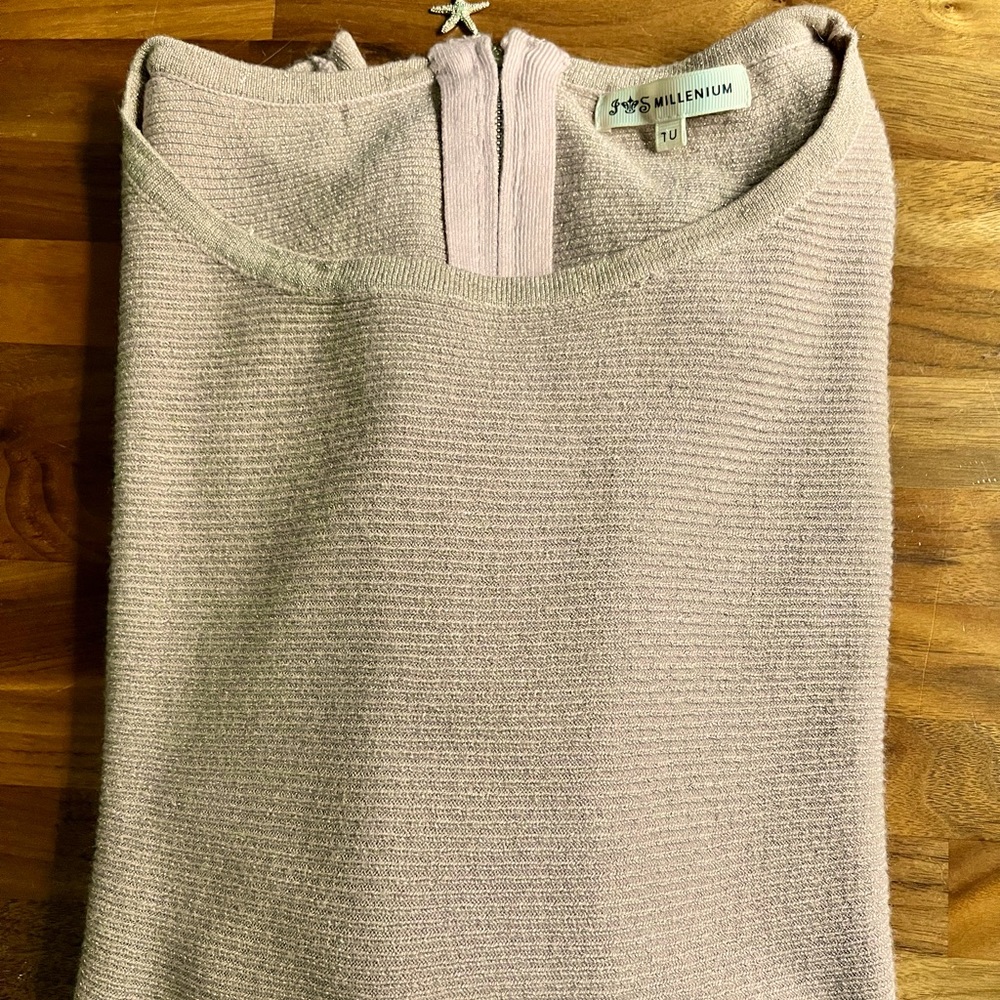 Millenium Gold Shinny Sweater Size M